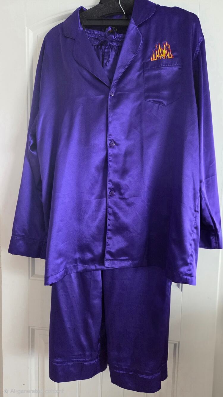 VTG Hard Rock Hotel Las Vegas Purple Satin Pajama Set XL MINT